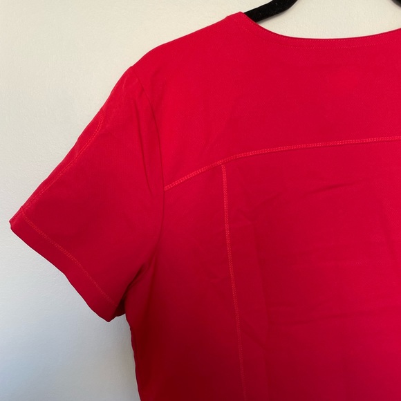 Dynamix by Dickies Women’s 3 Pocket Curved Hemline Scrub Top - Picture 8 of 12